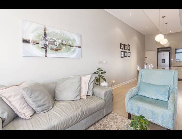 2 BEDROOM APARTMENT RENTED IN CENTURY CITY